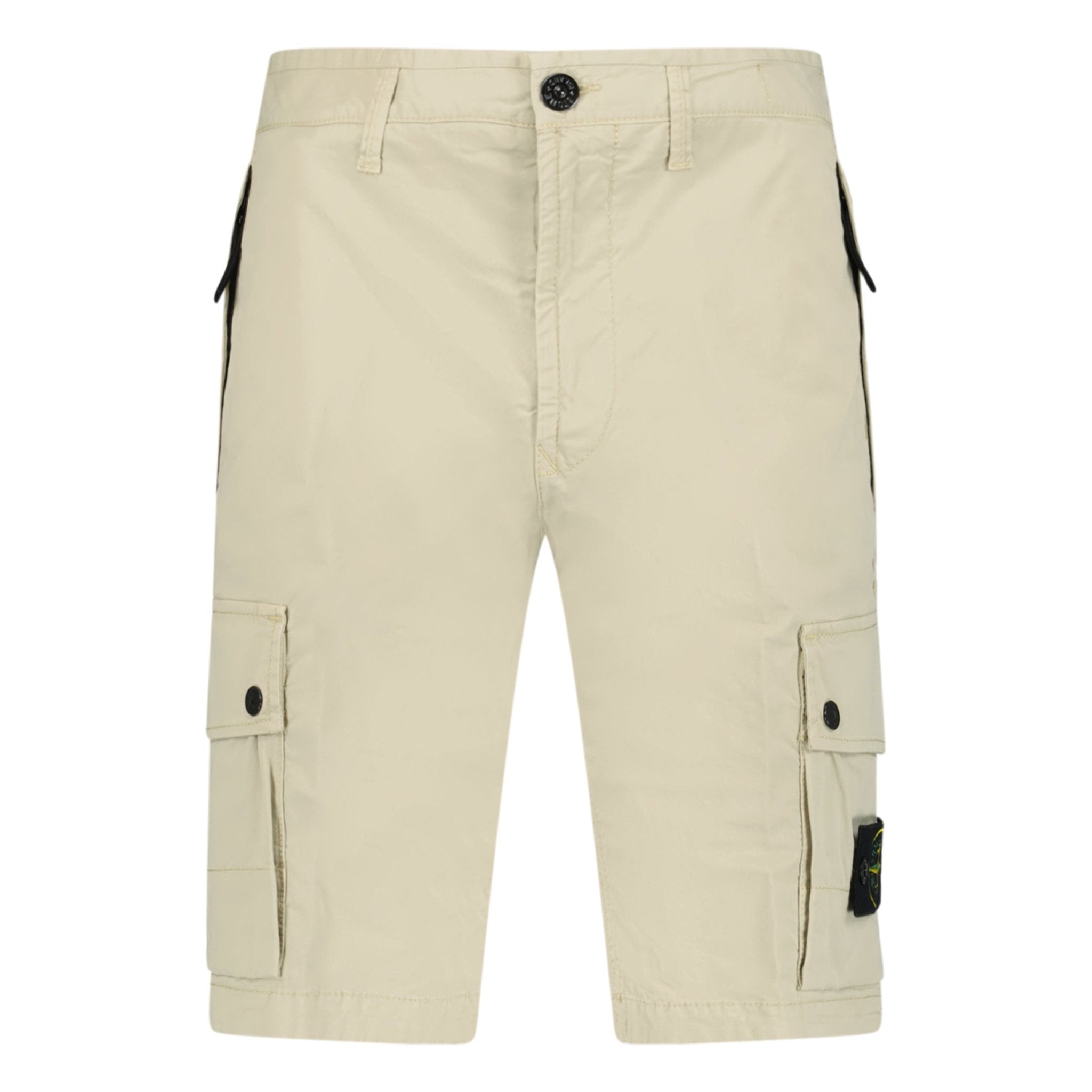 Color variation of Cargo Shorts Beige